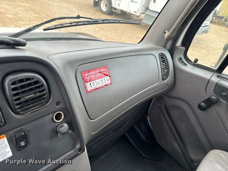 image for item ND9350 2015 Freightliner Business Class M2 bucket truck