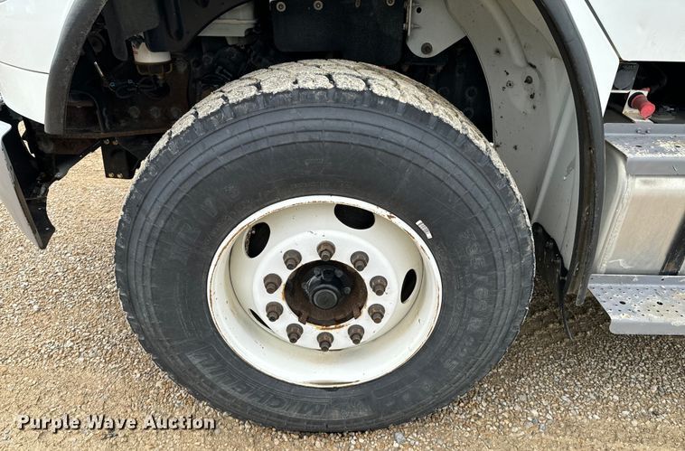 image for item ND9350 2015 Freightliner Business Class M2 bucket truck