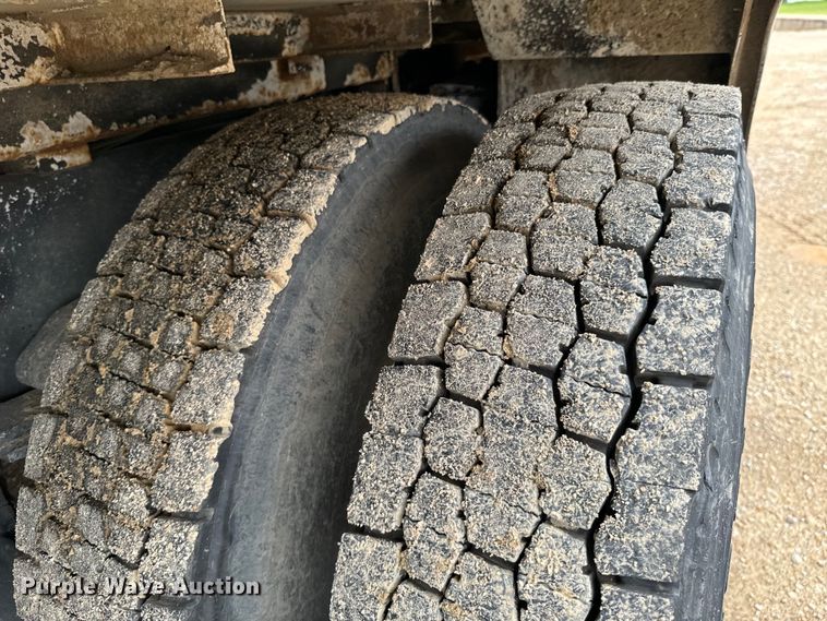 image for item ND9350 2015 Freightliner Business Class M2 bucket truck