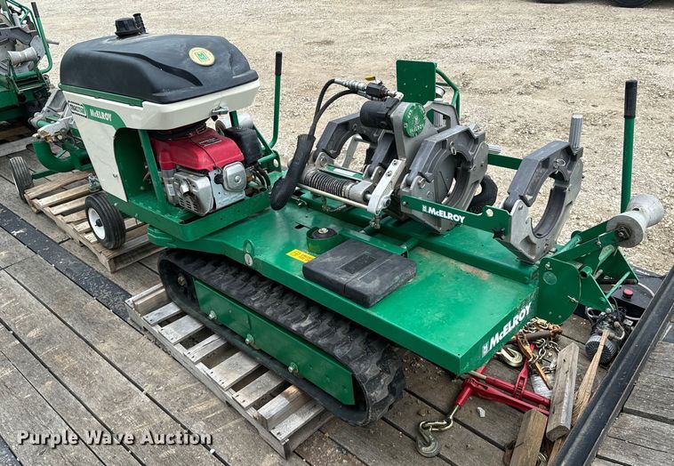 image for item ND9352 McElroy TracStar Pitbull 28 poly fusion machine
