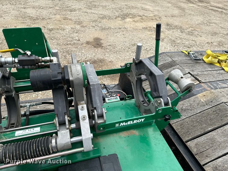 image for item ND9352 McElroy TracStar Pitbull 28 poly fusion machine