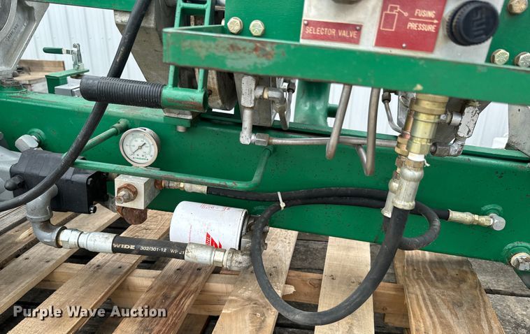 image for item ND9353 McElroy Rolling 28 poly fusion machine