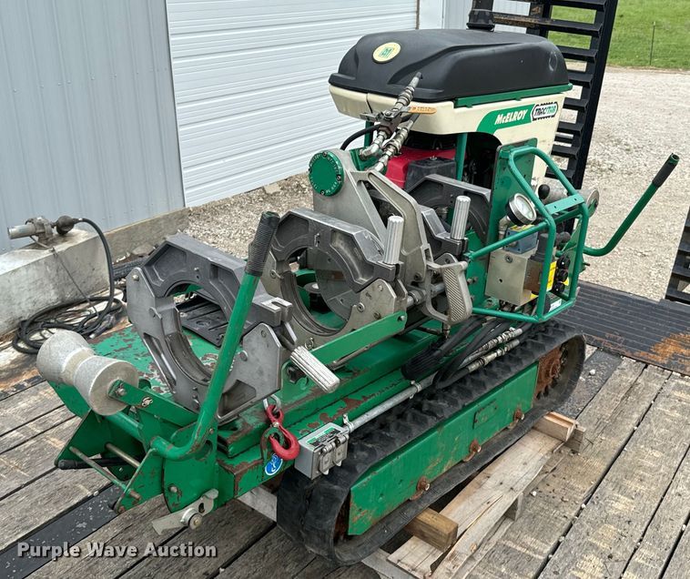 image for item ND9354 2004 McElroy TracStar 28 poly fusion machine