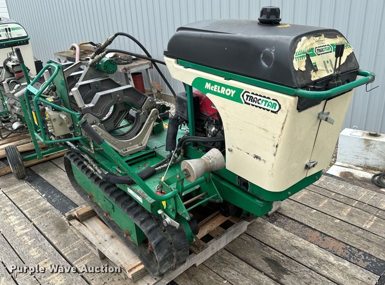 image for item ND9354 2004 McElroy TracStar 28 poly fusion machine