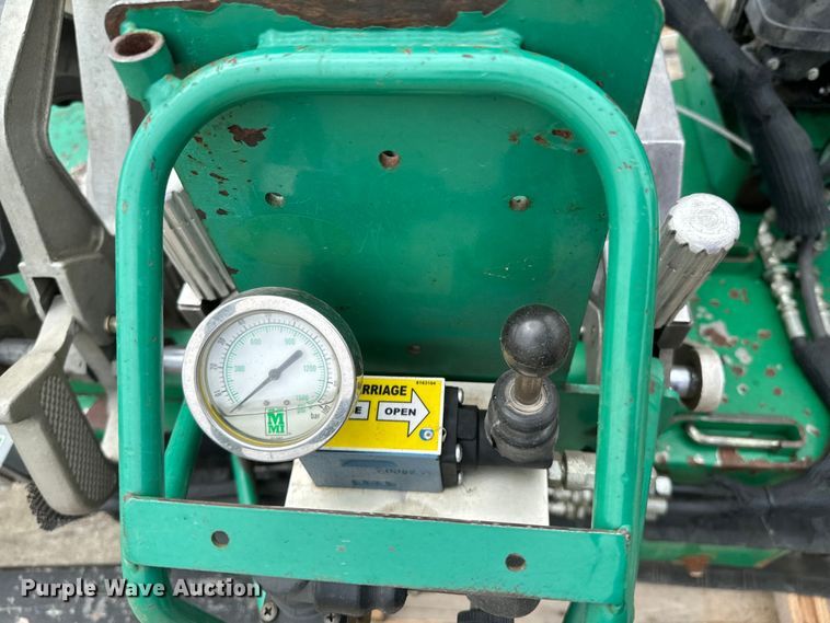 image for item ND9354 2004 McElroy TracStar 28 poly fusion machine