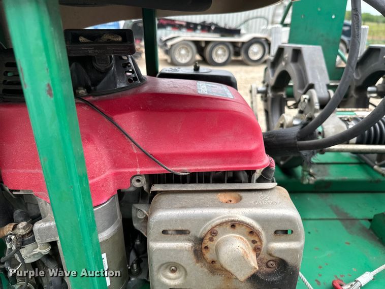 image for item ND9354 2004 McElroy TracStar 28 poly fusion machine