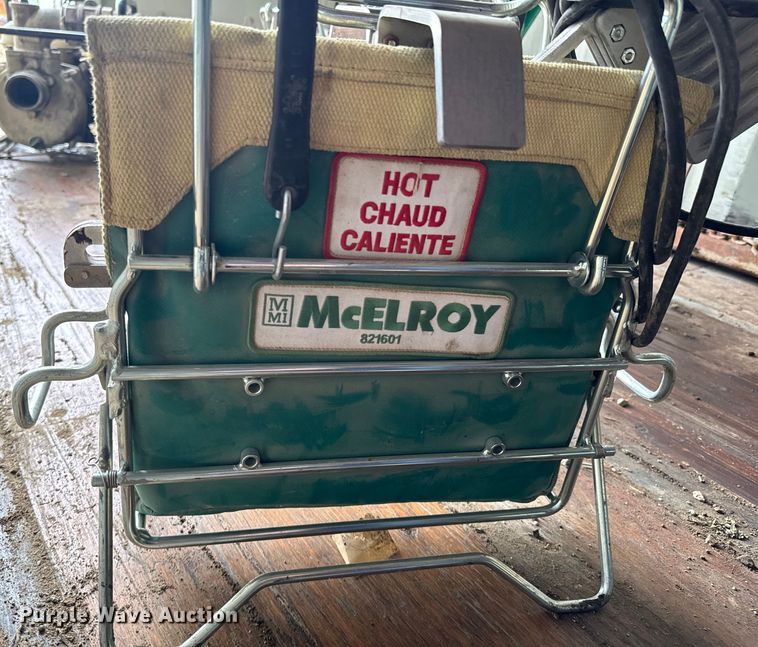 image for item ND9354 2004 McElroy TracStar 28 poly fusion machine