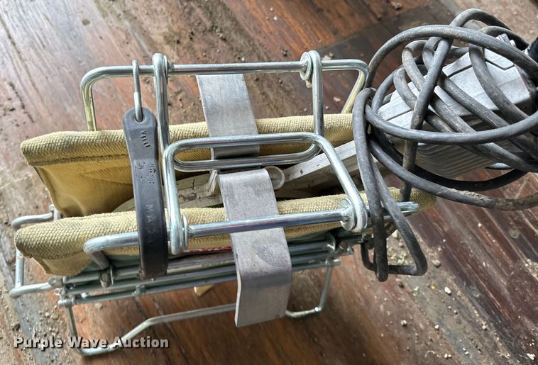 image for item ND9354 2004 McElroy TracStar 28 poly fusion machine