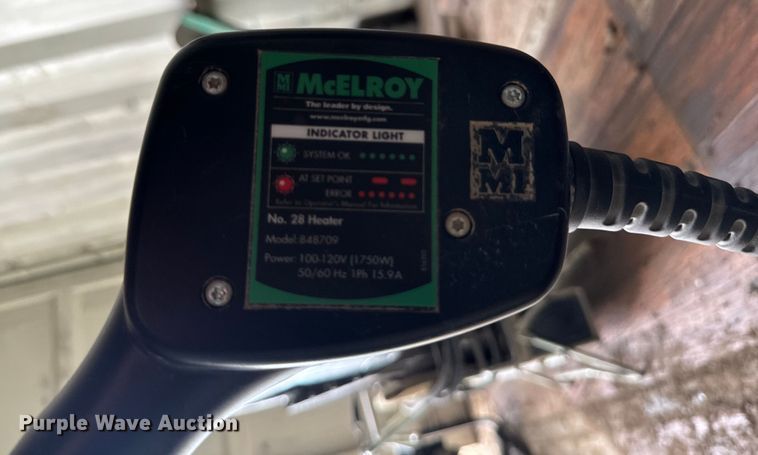 image for item ND9354 2004 McElroy TracStar 28 poly fusion machine