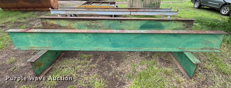 image for item ND9384 (2) pipe racks 