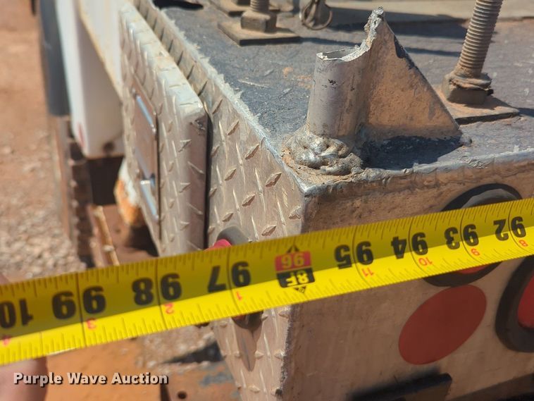 image for item NG9756 2009 International Workstar 7400 digger derrick truck