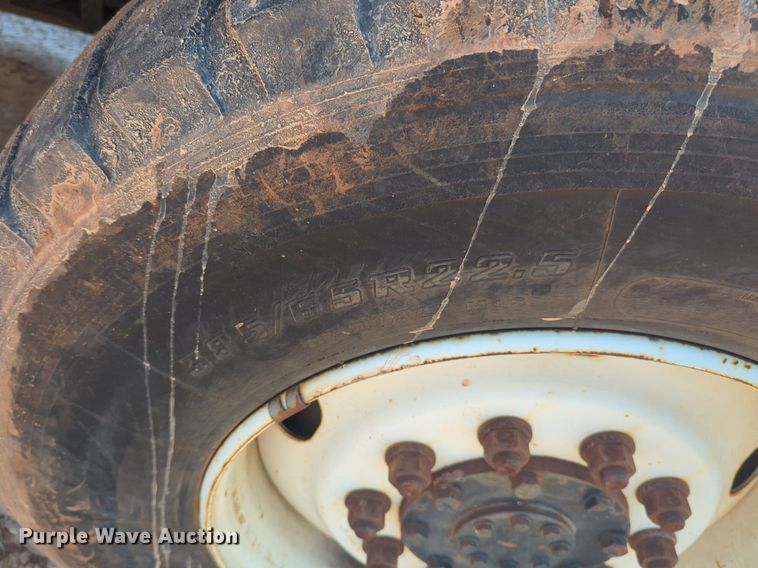 image for item NG9756 2009 International Workstar 7400 digger derrick truck