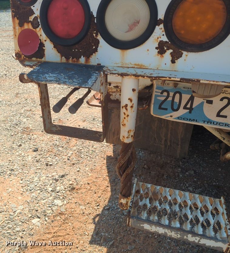 image for item NG9757 2010 International WorkStar 7500 bucket truck