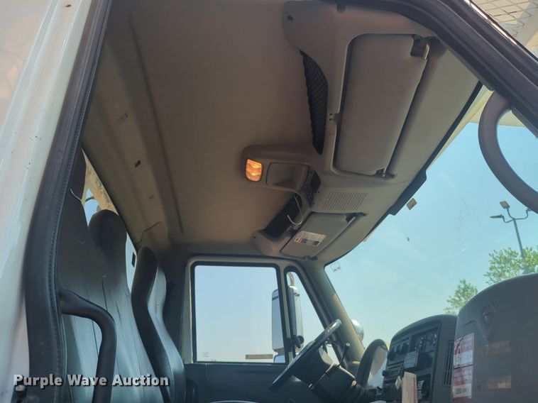 image for item NG9757 2010 International WorkStar 7500 bucket truck