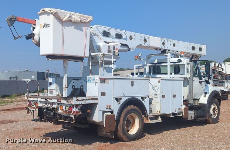 image for item NG9759 2012 International WorkStar 7300 bucket truck