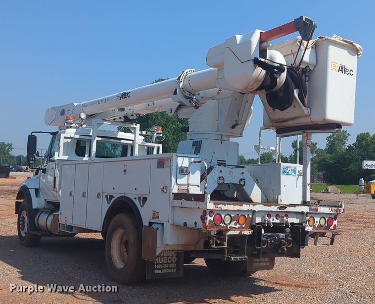 image for item NG9759 2012 International WorkStar 7300 bucket truck