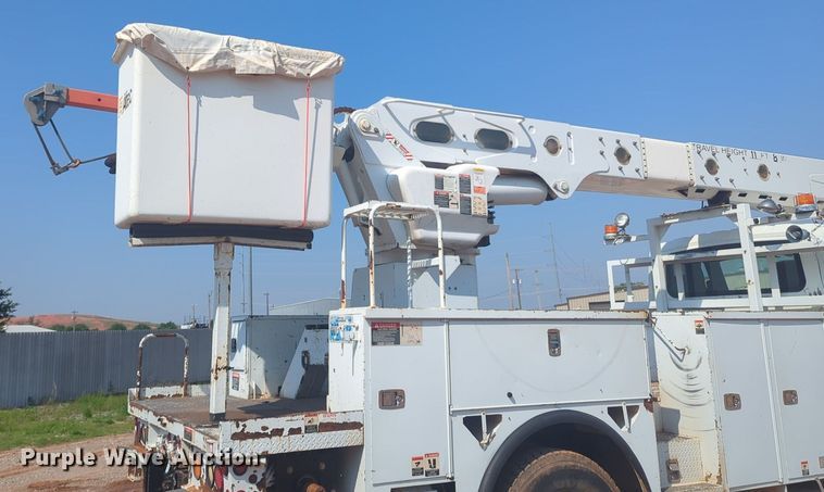 image for item NG9759 2012 International WorkStar 7300 bucket truck