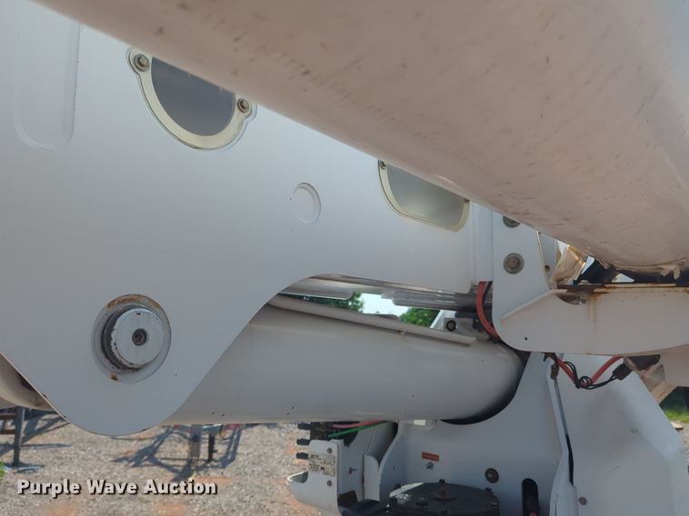 image for item NG9759 2012 International WorkStar 7300 bucket truck