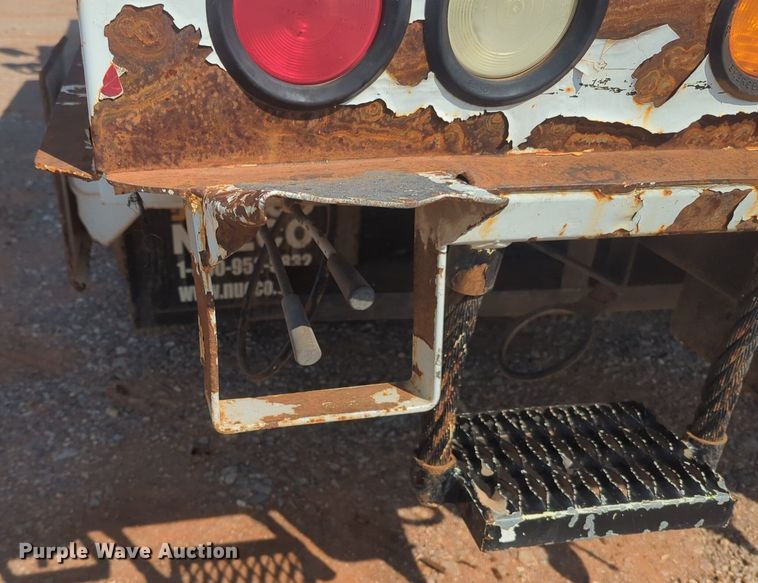 image for item NG9759 2012 International WorkStar 7300 bucket truck