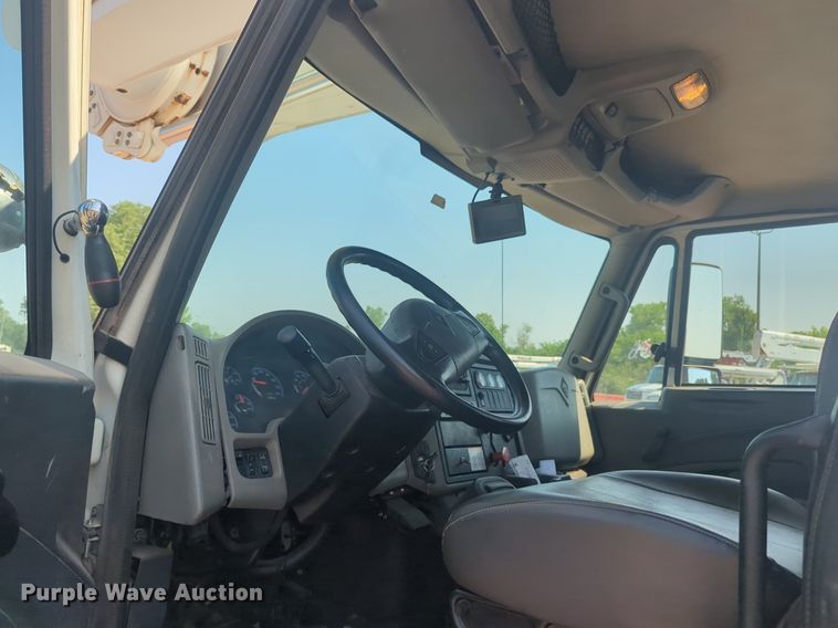 image for item NG9759 2012 International WorkStar 7300 bucket truck