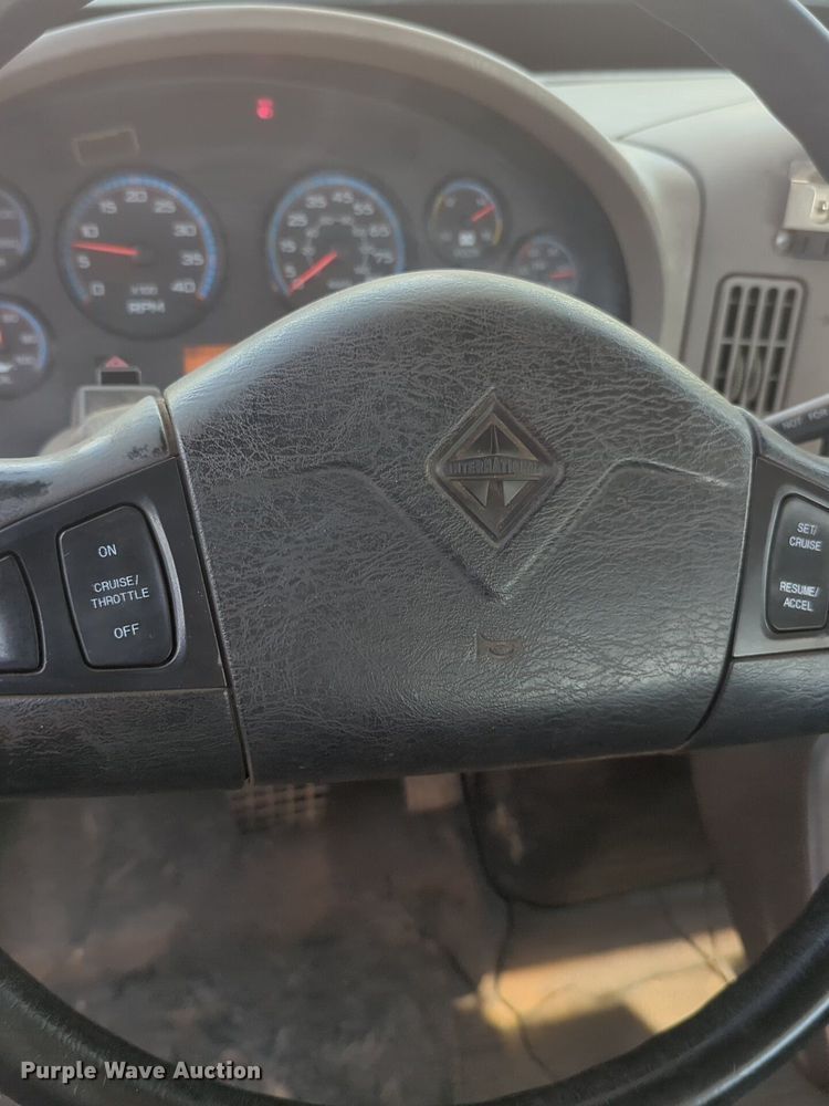 image for item NG9759 2012 International WorkStar 7300 bucket truck