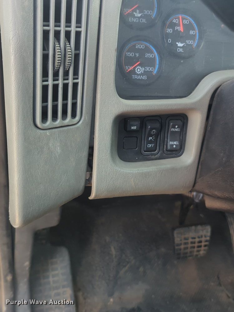 image for item NG9759 2012 International WorkStar 7300 bucket truck