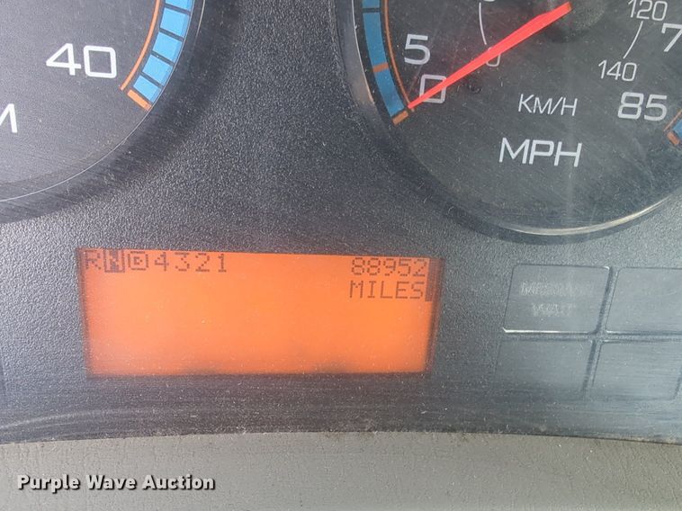 image for item NG9759 2012 International WorkStar 7300 bucket truck