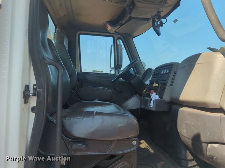 image for item NG9759 2012 International WorkStar 7300 bucket truck