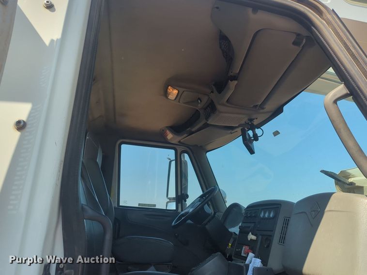 image for item NG9759 2012 International WorkStar 7300 bucket truck