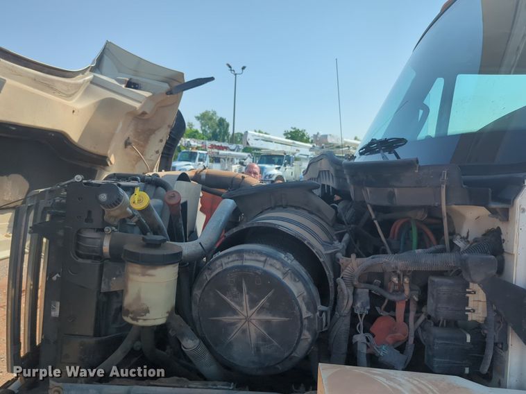 image for item NG9759 2012 International WorkStar 7300 bucket truck