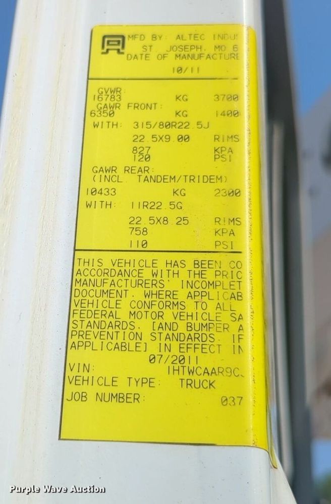 image for item NG9759 2012 International WorkStar 7300 bucket truck