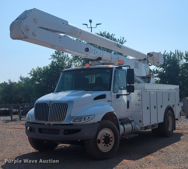 image for item NG9760 2012 International DuraStar 4300 bucket truck