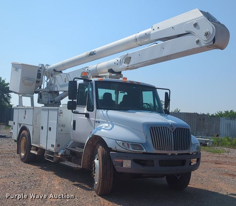 image for item NG9760 2012 International DuraStar 4300 bucket truck