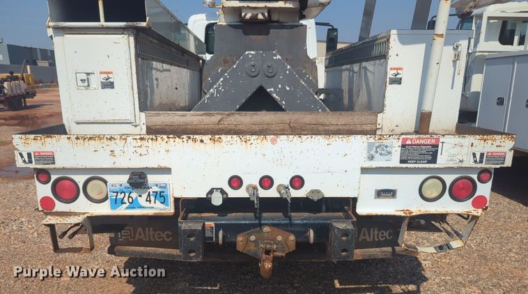 image for item NG9760 2012 International DuraStar 4300 bucket truck