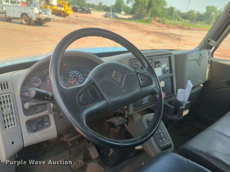 image for item NG9760 2012 International DuraStar 4300 bucket truck