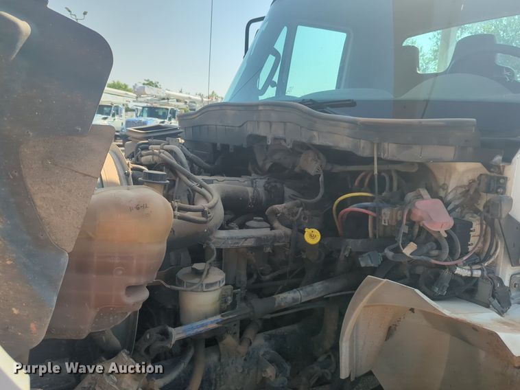 image for item NG9760 2012 International DuraStar 4300 bucket truck