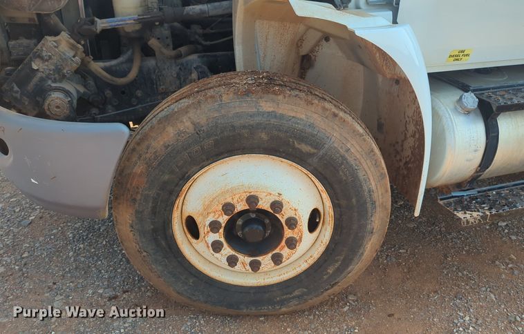 image for item NG9760 2012 International DuraStar 4300 bucket truck