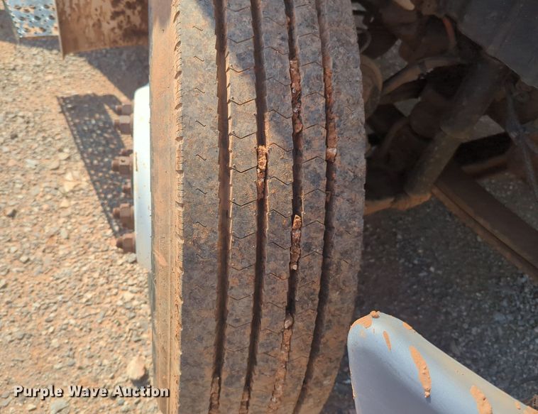 image for item NG9760 2012 International DuraStar 4300 bucket truck