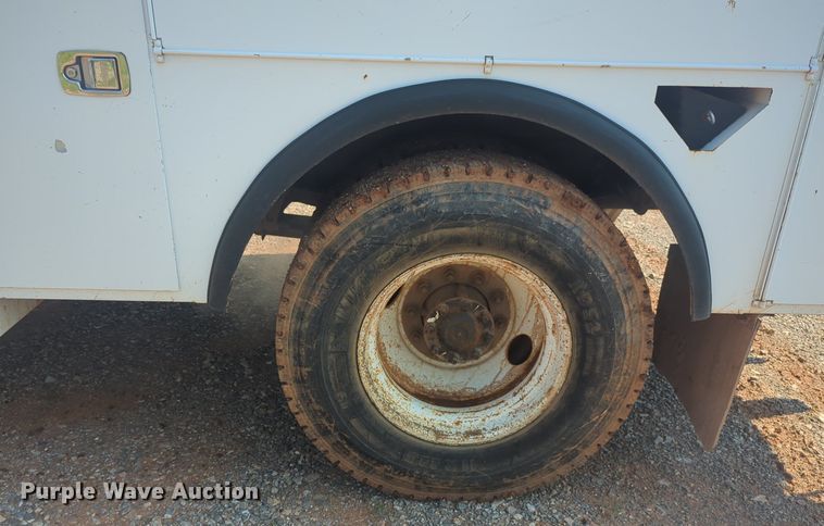 image for item NG9760 2012 International DuraStar 4300 bucket truck