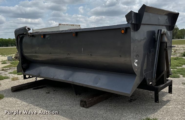 image for item NL9801 1992 Reliance  transfer trailer