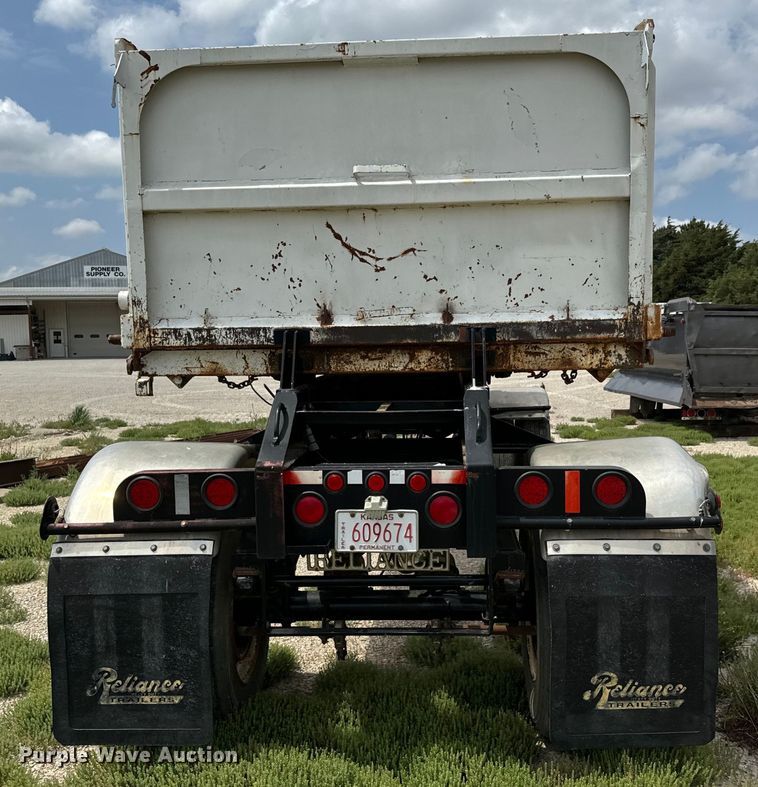 image for item NL9801 1992 Reliance  transfer trailer