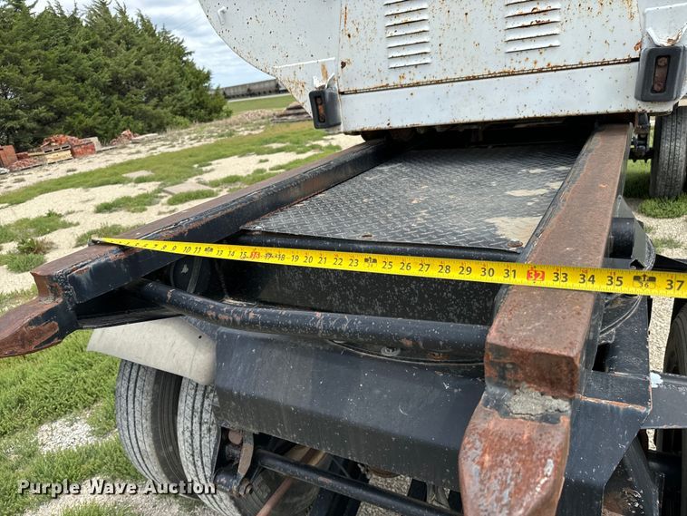 image for item NL9801 1992 Reliance  transfer trailer