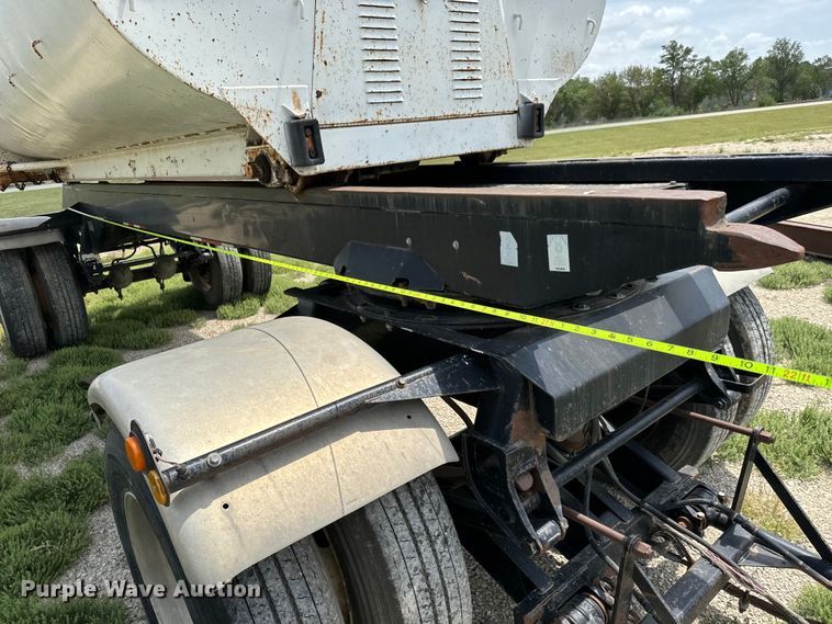 image for item NL9801 1992 Reliance  transfer trailer