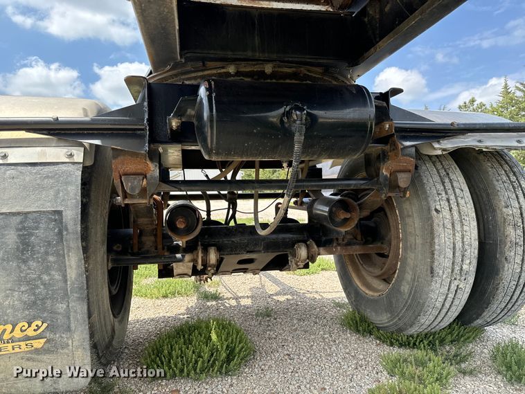 image for item NL9801 1992 Reliance  transfer trailer