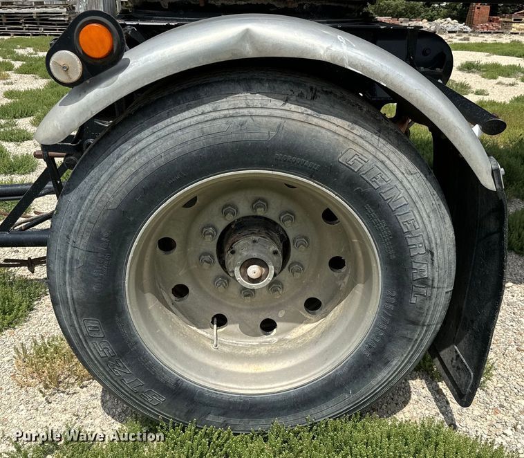 image for item NL9801 1992 Reliance  transfer trailer