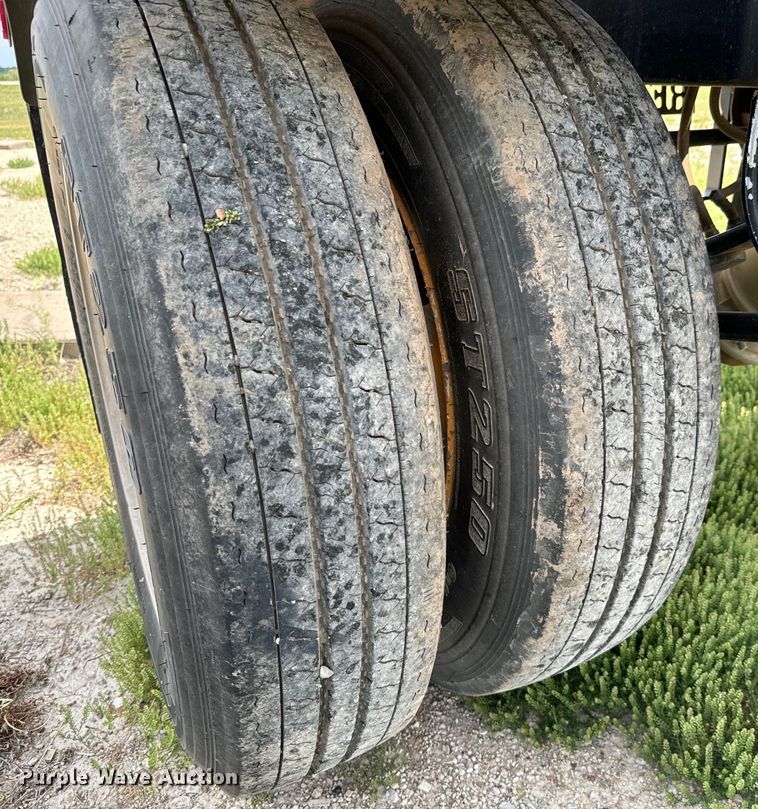 image for item NL9801 1992 Reliance  transfer trailer