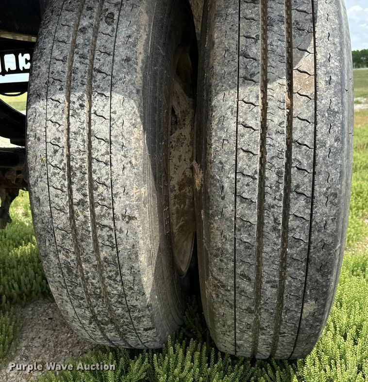 image for item NL9801 1992 Reliance  transfer trailer