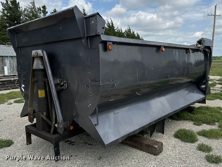 image for item NL9801 1992 Reliance  transfer trailer