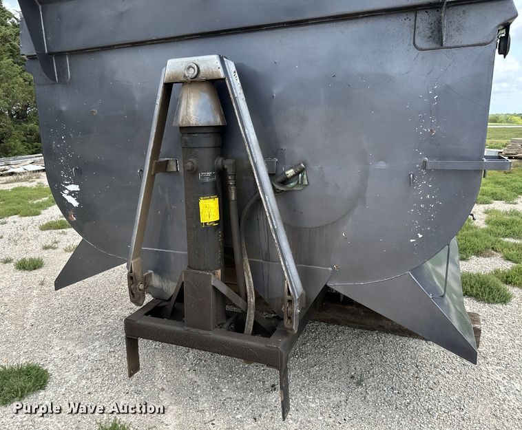 image for item NL9801 1992 Reliance  transfer trailer