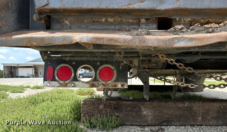 image for item NL9801 1992 Reliance  transfer trailer